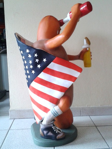 Petit Hot Dog Statues Usa Fifties