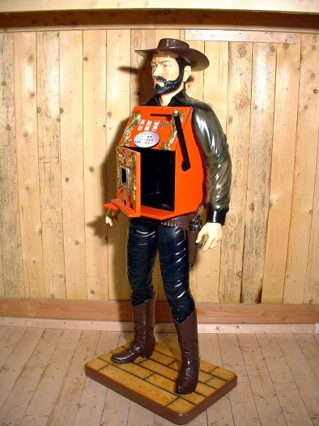 décoration thème jeux statue cowboy 1m80